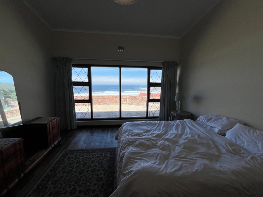 3 Bedroom Property for Sale in Herolds Bay Western Cape